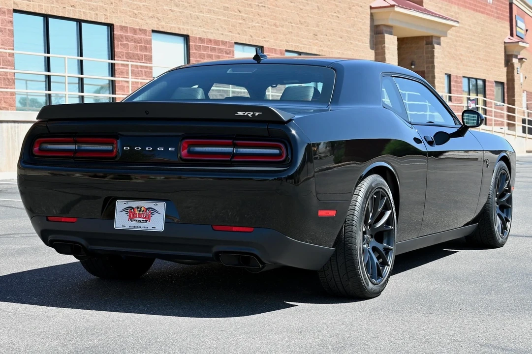 2015 Dodge Challenger SRT Hellcat 3rd Gen - Image 14 of 21