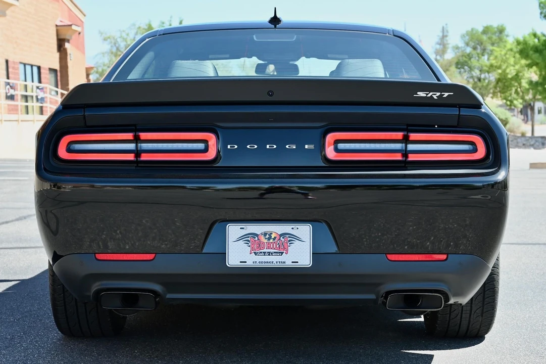 2015 Dodge Challenger SRT Hellcat 3rd Gen - Image 11 of 21