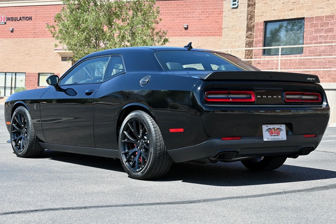 2015 Dodge Challenger SRT Hellcat 3rd Gen - Image 8 of 21