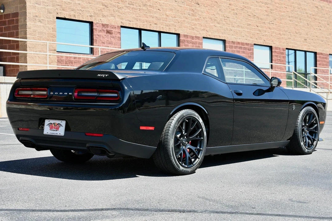 2015 Dodge Challenger SRT Hellcat 3rd Gen - Image 15 of 21