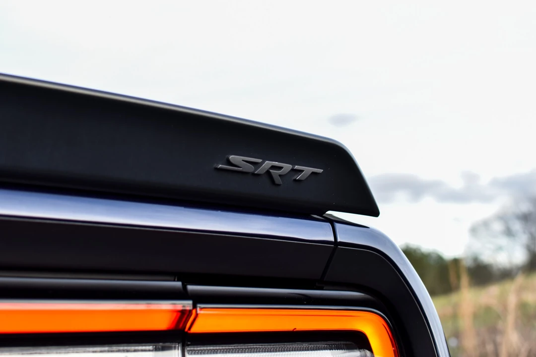 2015 Dodge Challenger SRT Hellcat 3rd Gen - Image 22 of 31