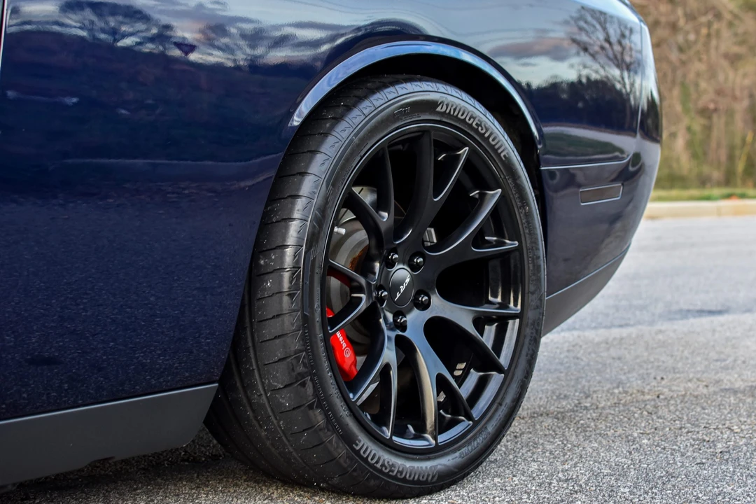 2015 Dodge Challenger SRT Hellcat 3rd Gen - Image 27 of 31