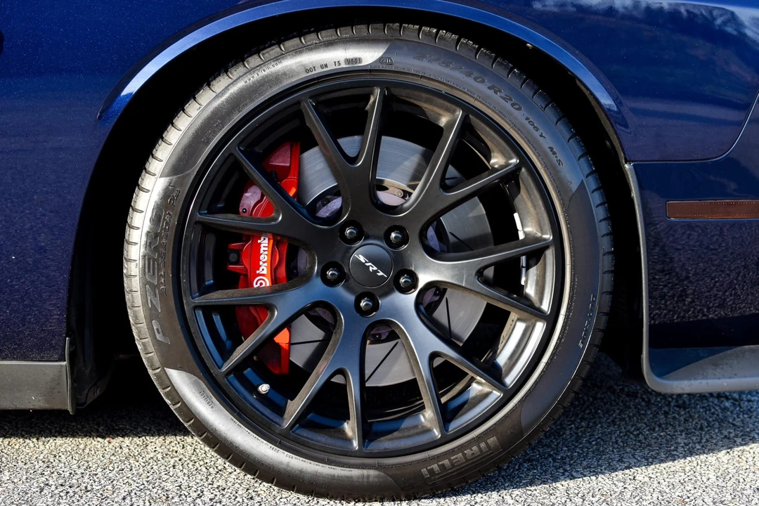 2015 Dodge Challenger SRT Hellcat 3rd Gen - Image 29 of 31