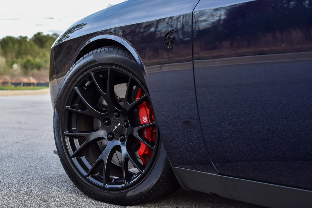 2015 Dodge Challenger SRT Hellcat 3rd Gen - Image 26 of 31