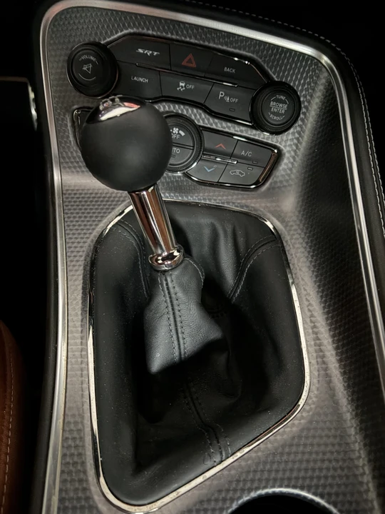 2015 Dodge Challenger SRT Hellcat 3rd Gen - Image 10 of 15