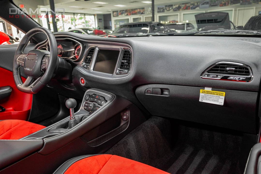 2015 Dodge Challenger SRT Hellcat 3rd Gen - Image 29 of 31