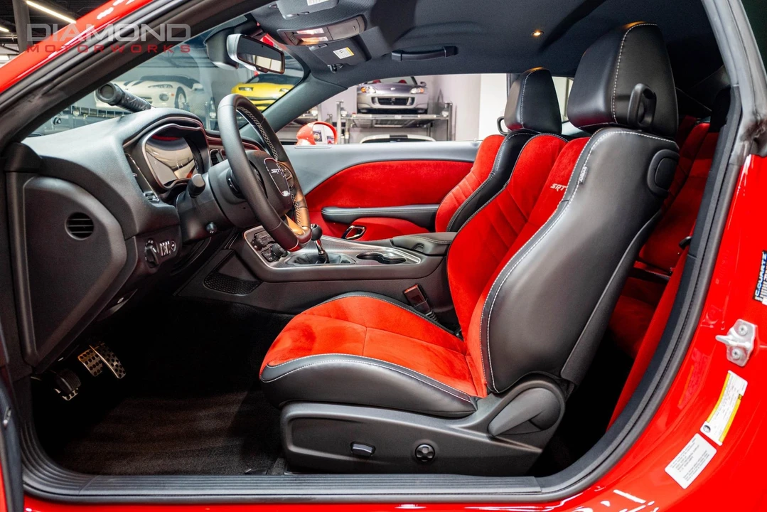 2015 Dodge Challenger SRT Hellcat 3rd Gen - Image 30 of 31