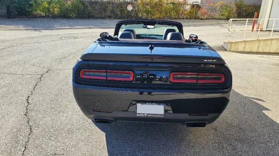 2015 Dodge Challenger SRT Hellcat 3rd Gen - Image 16 of 28