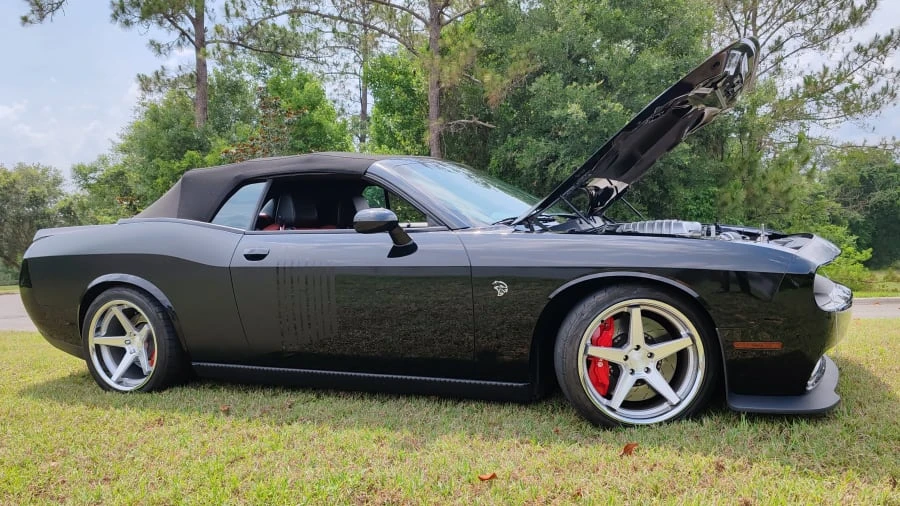 2015 Dodge Challenger SRT Hellcat 3rd Gen - Image 11 of 29