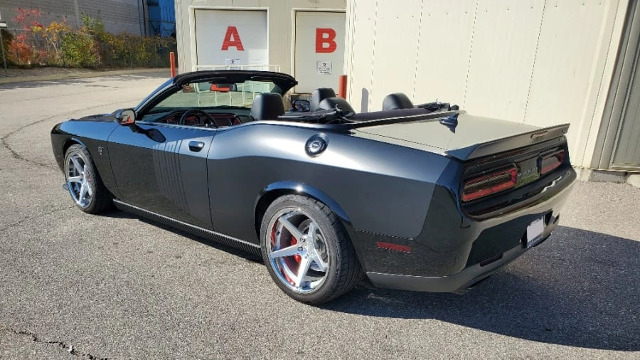 2015 Dodge Challenger SRT Hellcat 3rd Gen - Image 13 of 28