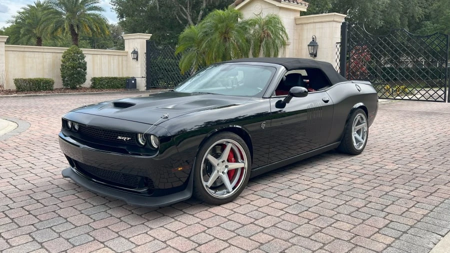 2015 Dodge Challenger SRT Hellcat 3rd Gen - Image 4 of 29