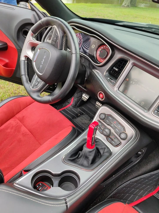 2015 Dodge Challenger SRT Hellcat 3rd Gen - Image 24 of 29
