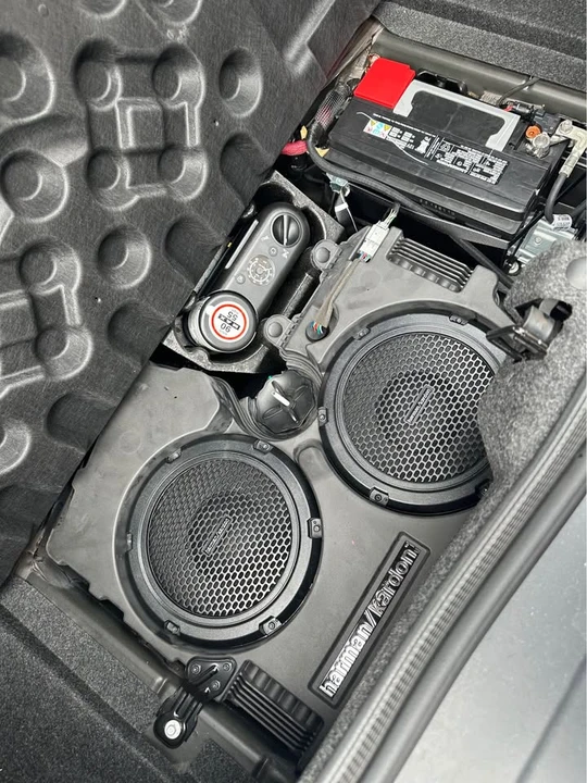 2015 Dodge Challenger SRT Hellcat 3rd Gen - Image 3 of 9