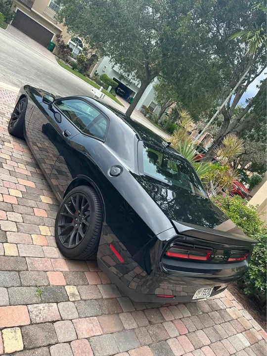 2015 Dodge Challenger SRT Hellcat 3rd Gen - Image 8 of 9