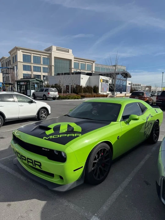 2015 Dodge Challenger SRT Hellcat 3rd Gen - Image 5 of 15
