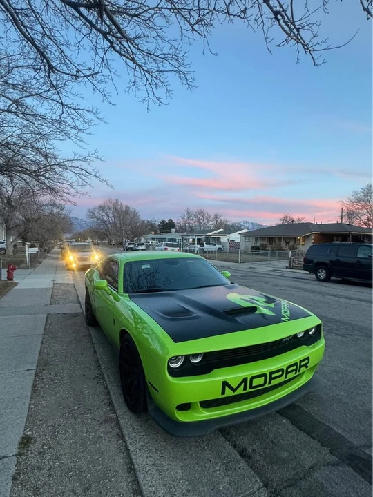 2015 Dodge Challenger SRT Hellcat 3rd Gen - Image 4 of 15