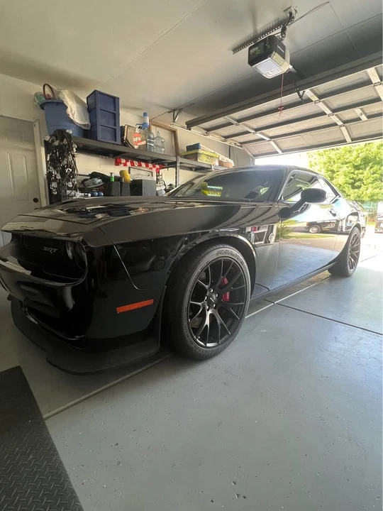 2015 Dodge Challenger SRT Hellcat 3rd Gen - Image 4 of 5