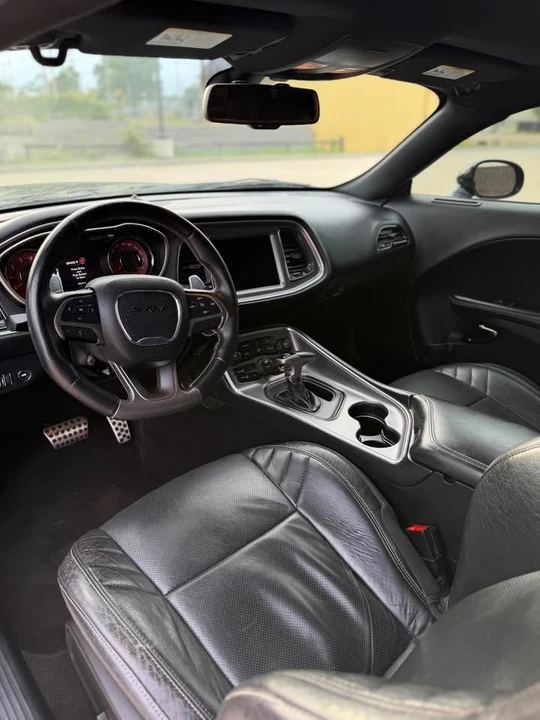 2015 Dodge Challenger SRT Hellcat 3rd Gen - Image 10 of 20