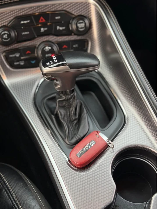 2015 Dodge Challenger SRT Hellcat 3rd Gen - Image 16 of 20