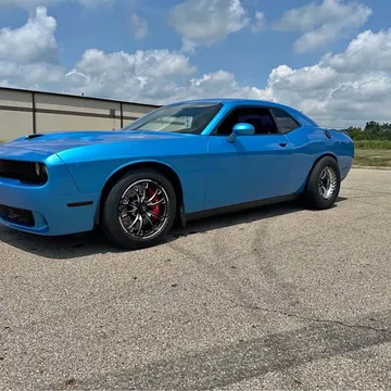 2015 Dodge Challenger SRT Hellcat Coupe 2D