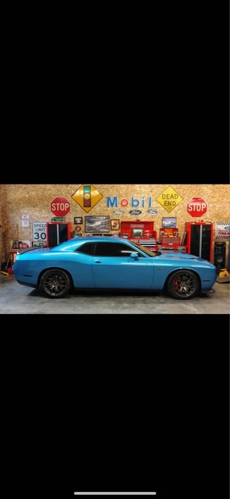 2015 Dodge Challenger SRT Hellcat 3rd Gen - Image 4 of 9