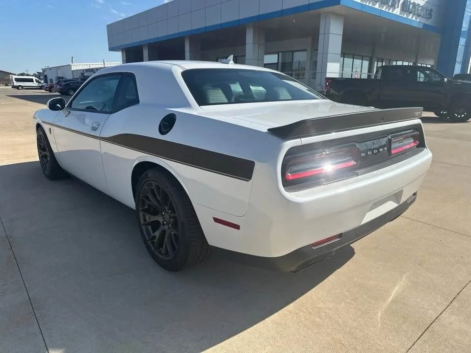 2015 Dodge Challenger SRT Hellcat 3rd Gen - Image 4 of 19