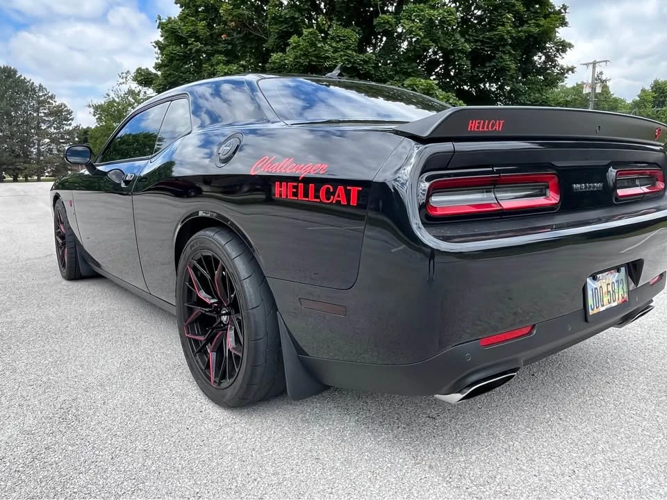 2015 Dodge Challenger SRT Hellcat 3rd Gen - Image 2 of 15