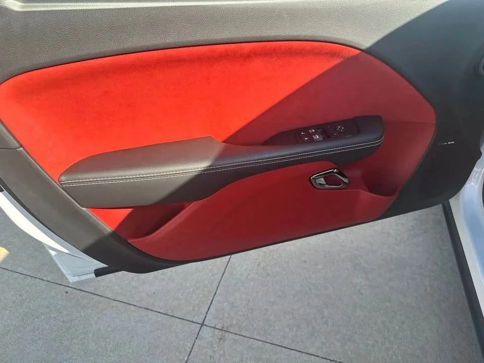 2015 Dodge Challenger SRT Hellcat 3rd Gen - Image 10 of 19