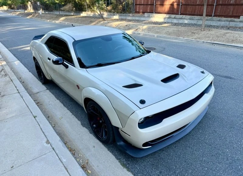 2015 Dodge Challenger SRT Hellcat 3rd Gen - Image 5 of 20