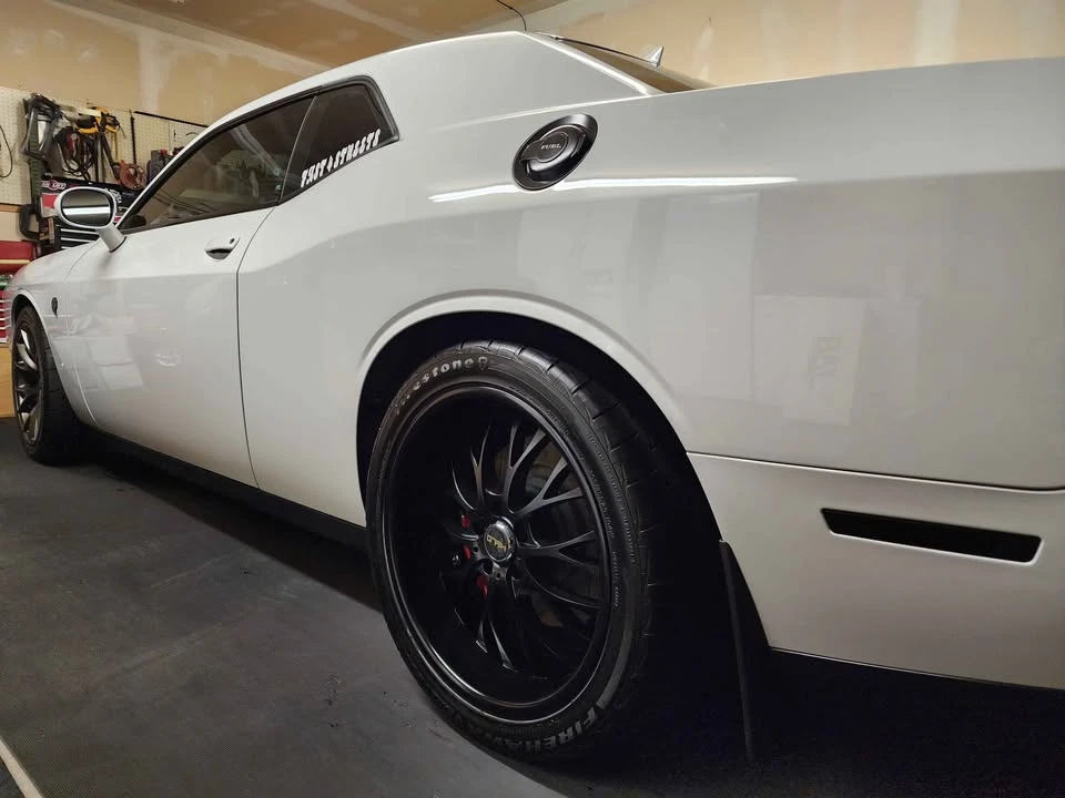 2015 Dodge Challenger SRT Hellcat 3rd Gen - Image 9 of 19