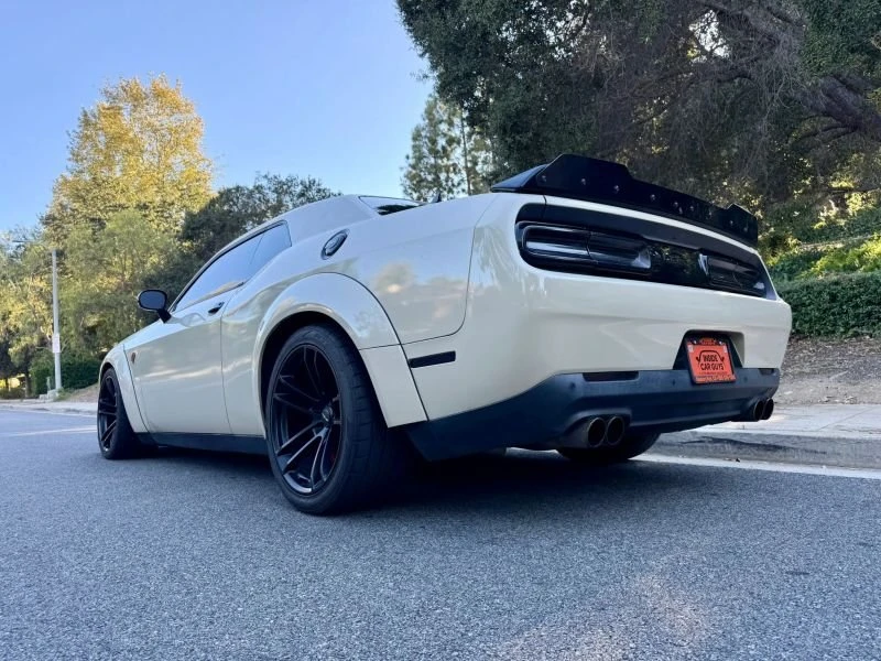 2015 Dodge Challenger SRT Hellcat 3rd Gen - Image 15 of 20