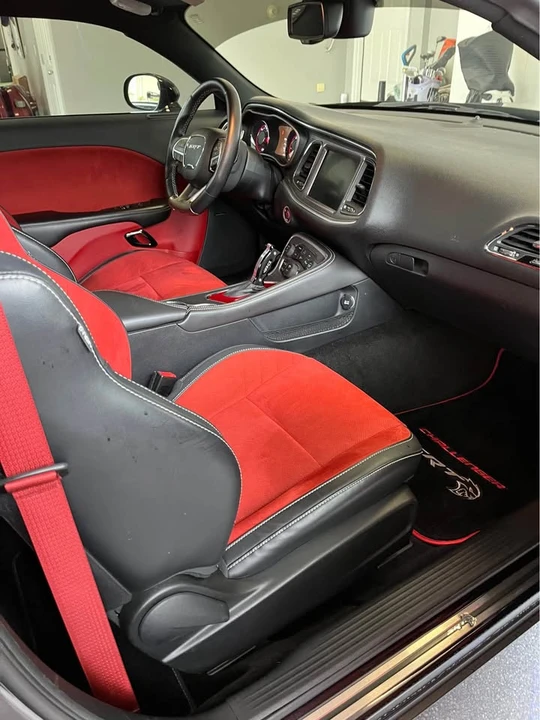 2015 Dodge Challenger SRT Hellcat 3rd Gen - Image 13 of 15