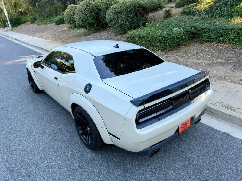 2015 Dodge Challenger SRT Hellcat 3rd Gen - Image 14 of 20