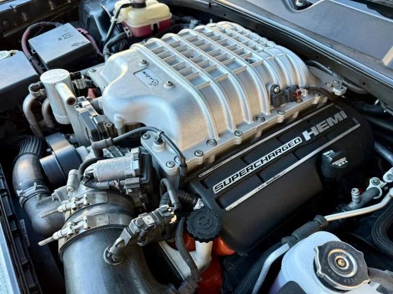 2015 Dodge Challenger SRT Hellcat 3rd Gen - Image 19 of 20