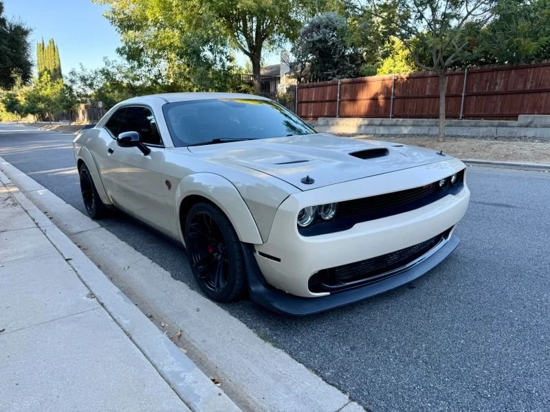 2015 Dodge Challenger SRT Hellcat 3rd Gen - Image 4 of 20