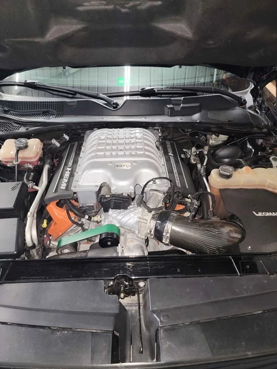 2015 Dodge Challenger SRT Hellcat 3rd Gen - Image 5 of 6