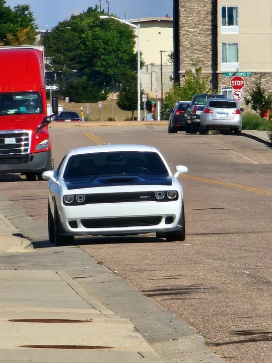 2015 Dodge Challenger SRT Hellcat 3rd Gen - Image 3 of 19