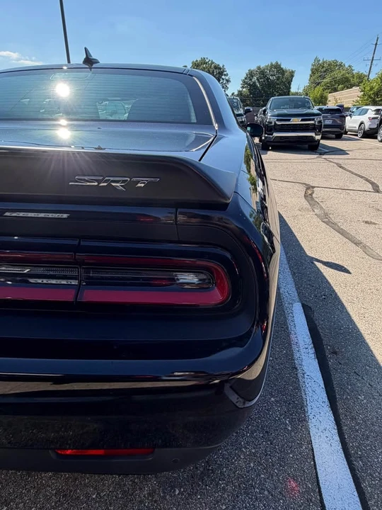 2015 Dodge Challenger SRT Hellcat 3rd Gen - Image 12 of 17