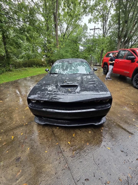 2015 Dodge Challenger SRT Hellcat 3rd Gen - Image 2 of 8