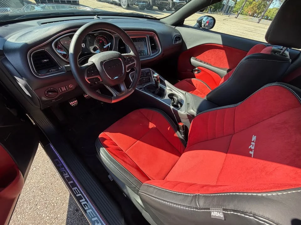 2015 Dodge Challenger SRT Hellcat 3rd Gen - Image 4 of 17