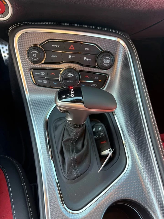 2015 Dodge Challenger SRT Hellcat 3rd Gen - Image 10 of 11