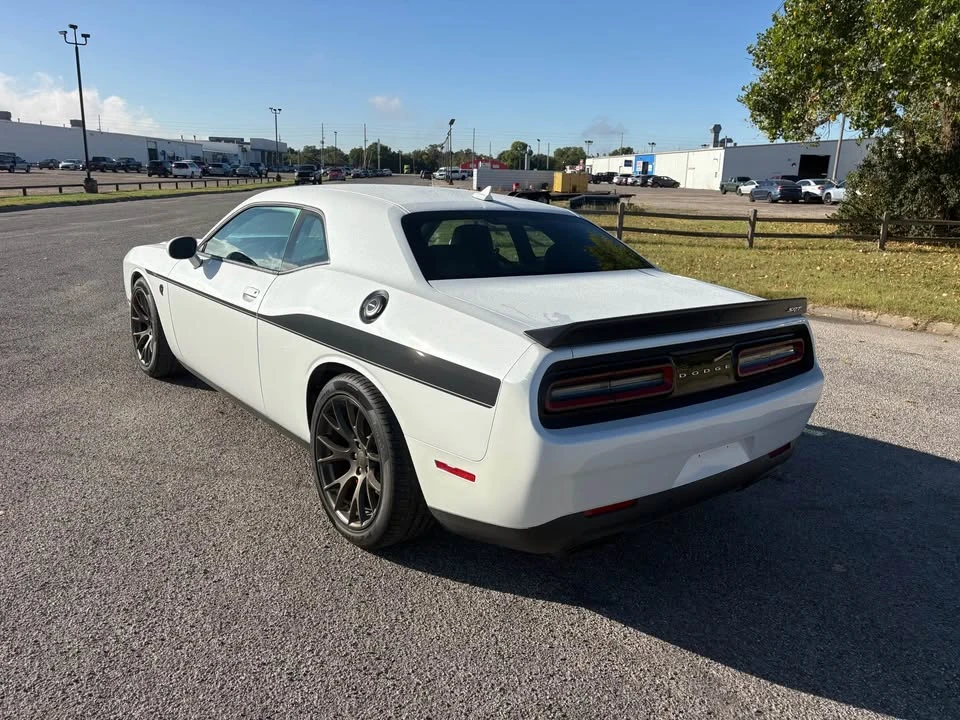 2015 Dodge Challenger SRT Hellcat 3rd Gen - Image 2 of 11