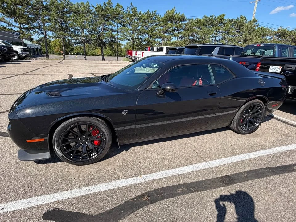 2015 Dodge Challenger SRT Hellcat 3rd Gen - Image 8 of 17