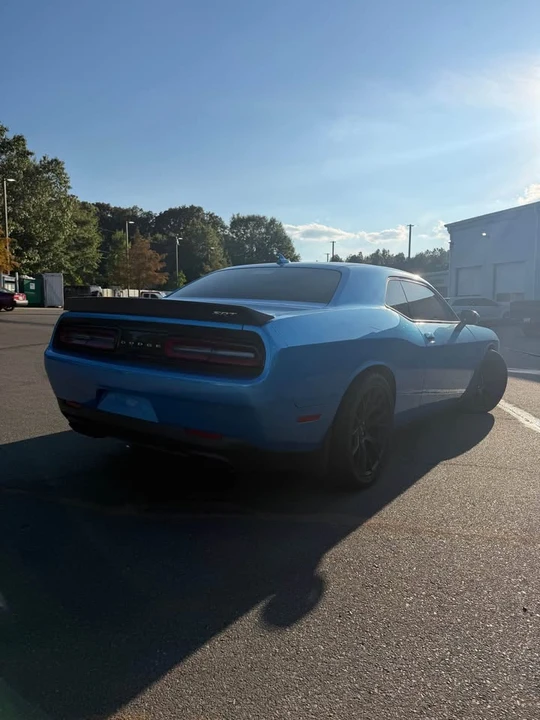 2015 Dodge Challenger SRT Hellcat 3rd Gen - Image 4 of 11