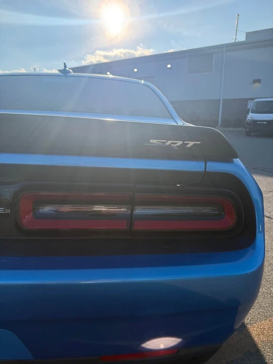 2015 Dodge Challenger SRT Hellcat 3rd Gen - Image 6 of 11