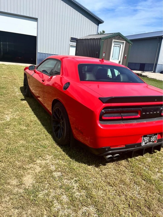 2015 Dodge Challenger SRT Hellcat 3rd Gen - Image 6 of 12