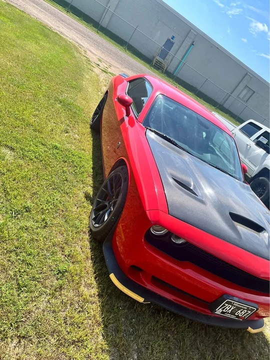 2015 Dodge Challenger SRT Hellcat 3rd Gen - Image 3 of 12