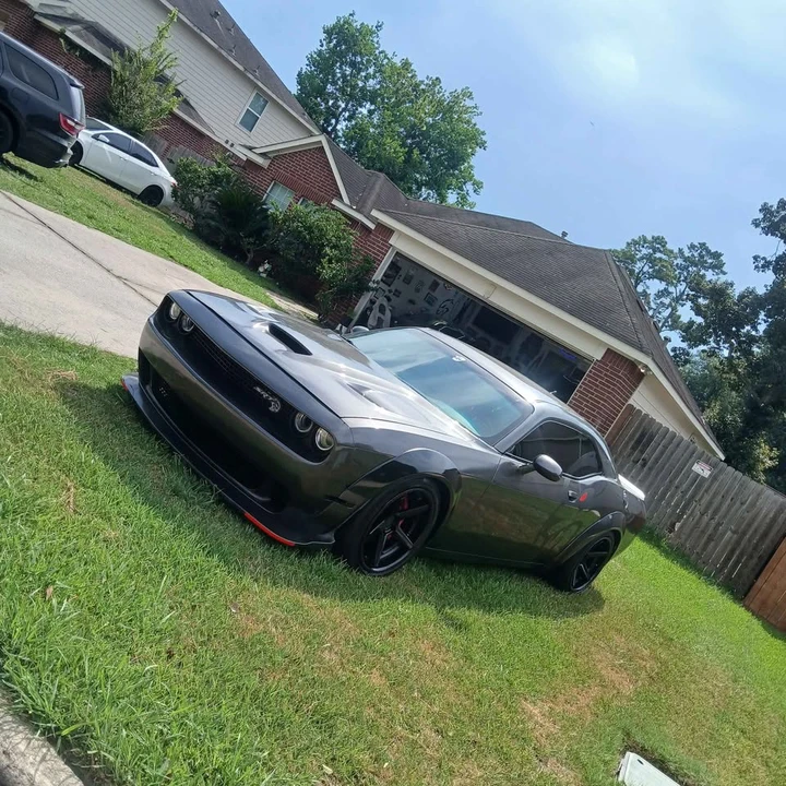 2015 Dodge Challenger SRT Hellcat 3rd Gen - Image 4 of 20