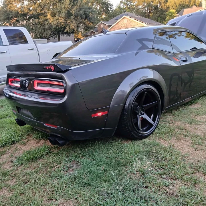 2015 Dodge Challenger SRT Hellcat 3rd Gen - Image 10 of 20