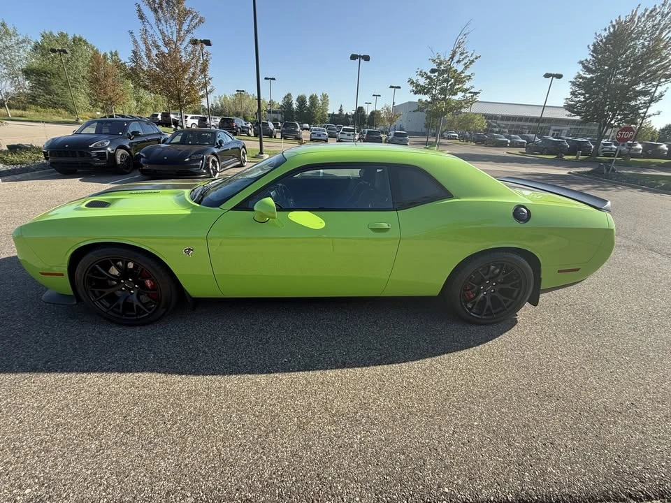 2015 Dodge Challenger SRT Hellcat 3rd Gen - Image 3 of 8